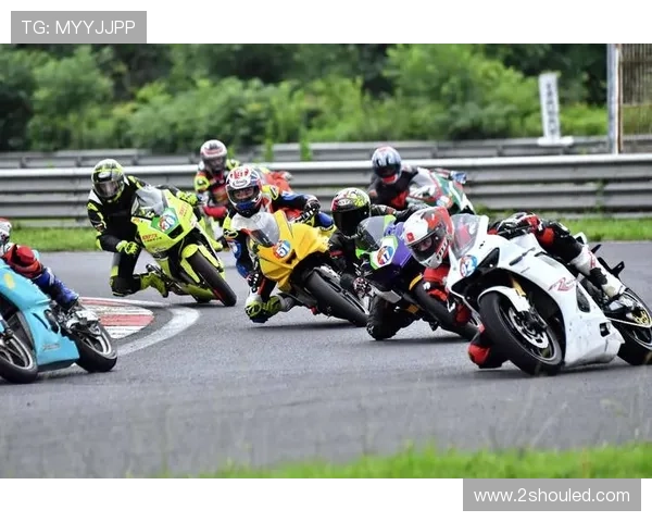 摩托车大奖赛：新赛季赛事安排公布，明星车手争夺冠军激烈升级