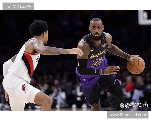 湖人逆转勇士全队火力全开詹姆斯关键时刻强势爆发率队艰难取胜